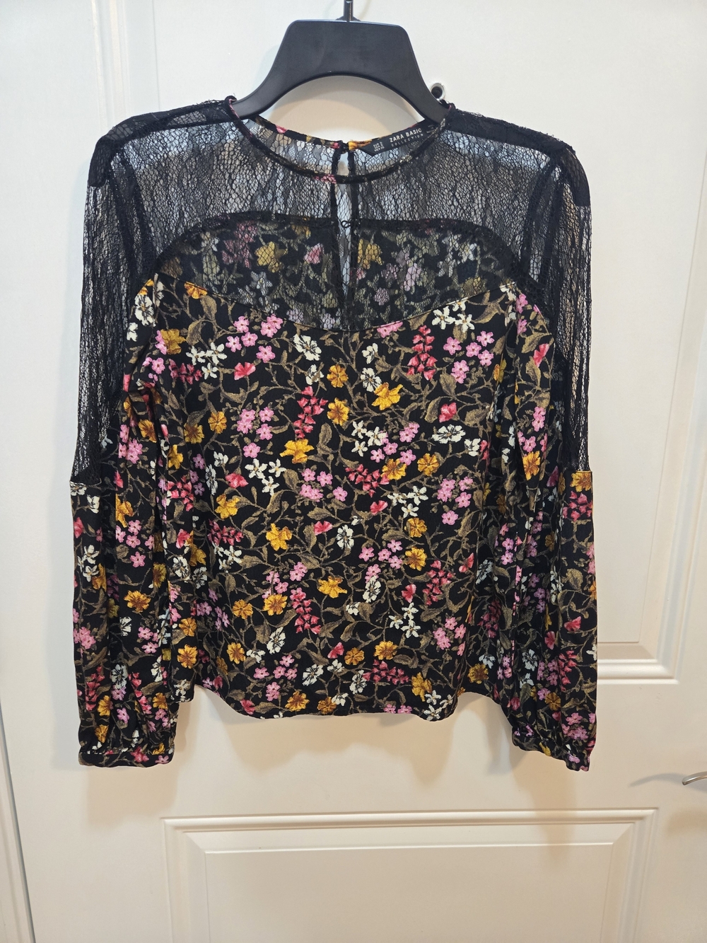 Zara Black Floral Lace-Back Long-Sleeve Blouse with Pink & Yellow Flowers